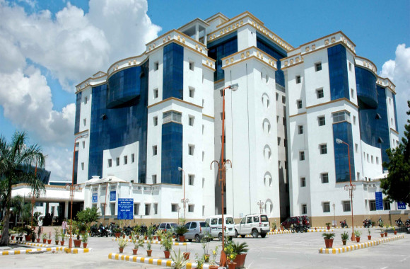 Ram Manohar Lohia Medical College