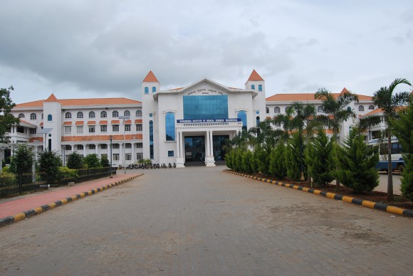 Shimoga College Video Sex Video - Shimoga Institute of Medical Sciences Admission 2023-Cut off, Fees,  Ranking, MBBS/PG/SS Courses